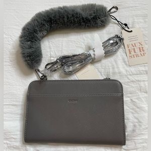 Travel crossbody purse